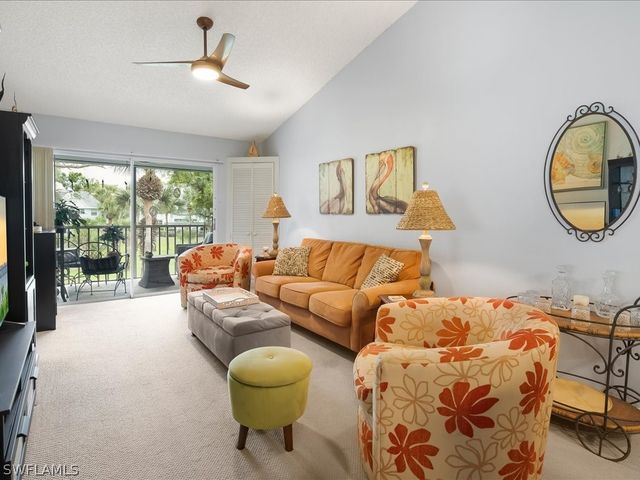105 Wading Bird CIR U201, Naples, FL 34110