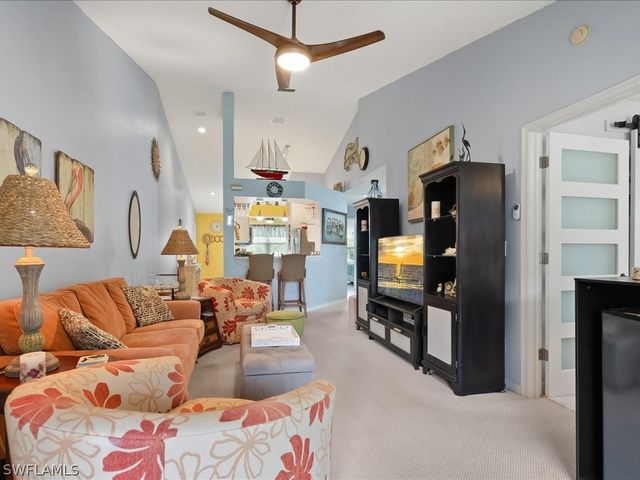 105 Wading Bird CIR U201, Naples, FL 34110