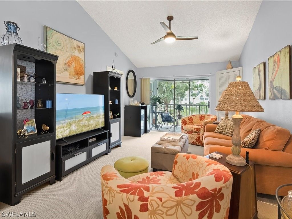 105 Wading Bird CIR U201, Naples, FL 34110