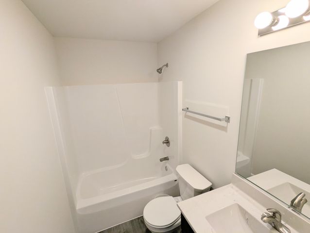 6761 Whitcomb Street, Merrillville, IN 46410