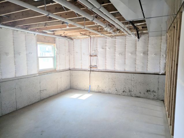 6761 Whitcomb Street, Merrillville, IN 46410