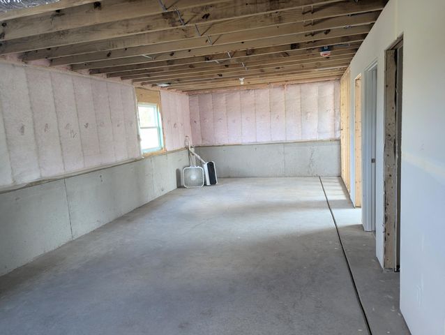 6761 Whitcomb Street, Merrillville, IN 46410