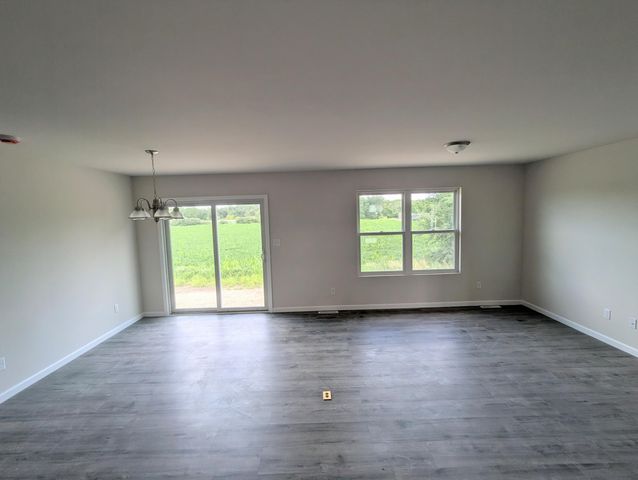 6761 Whitcomb Street, Merrillville, IN 46410