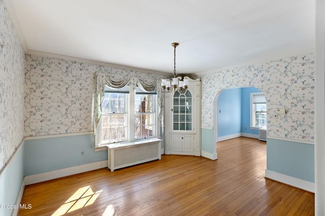 2171 Grand Boulevard, Niskayuna, NY 12309