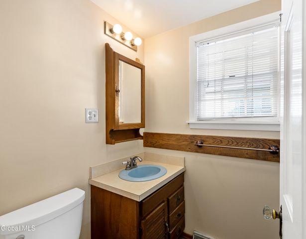 2171 Grand Boulevard, Niskayuna, NY 12309