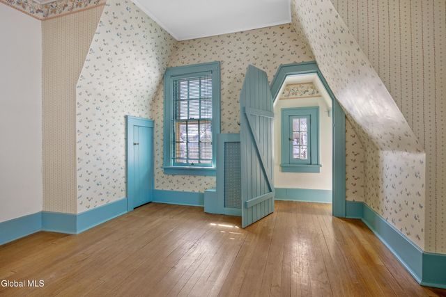 2171 Grand Boulevard, Niskayuna, NY 12309