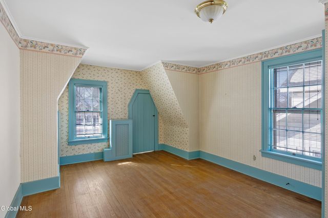 2171 Grand Boulevard, Niskayuna, NY 12309