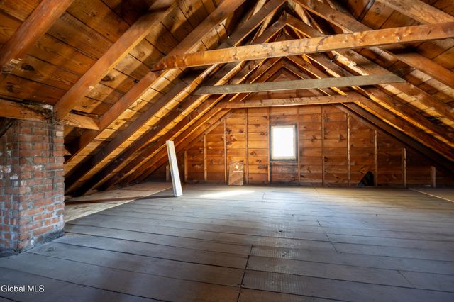 2171 Grand Boulevard, Niskayuna, NY 12309