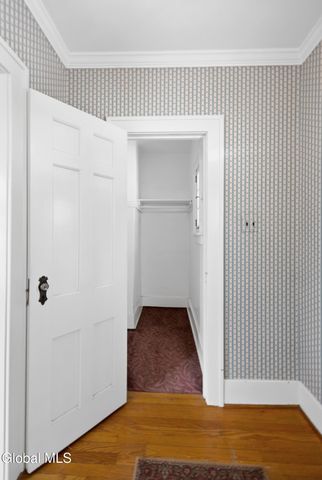 2171 Grand Boulevard, Niskayuna, NY 12309