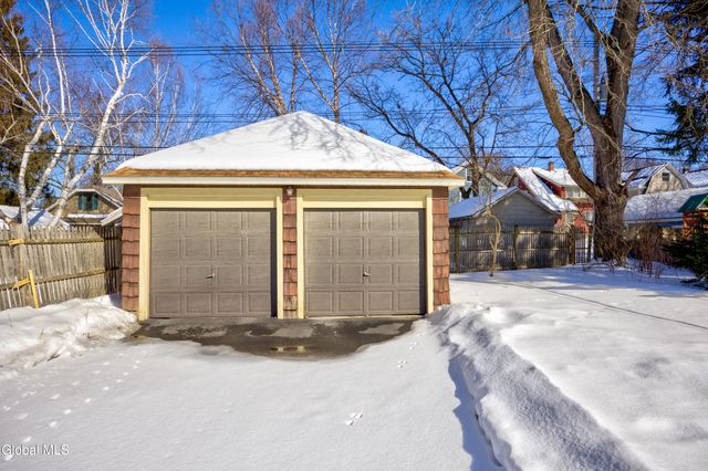 2171 Grand Boulevard, Niskayuna, NY 12309