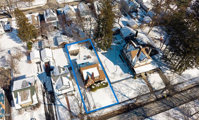 2171 Grand Boulevard, Niskayuna, NY 12309