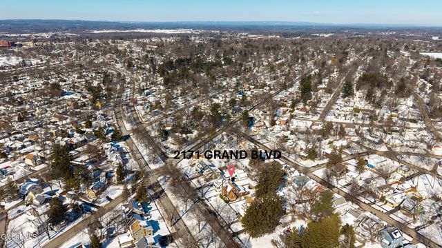 2171 Grand Boulevard, Niskayuna, NY 12309