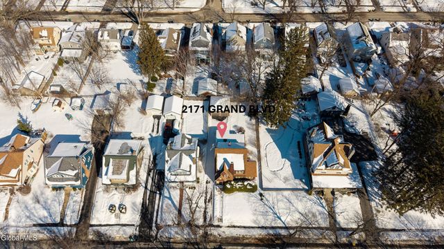 2171 Grand Boulevard, Niskayuna, NY 12309