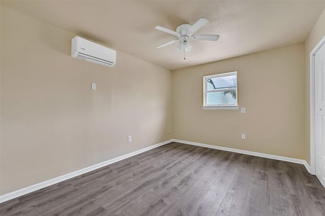 2324 Avenue P Back Up, Galveston, TX 77550