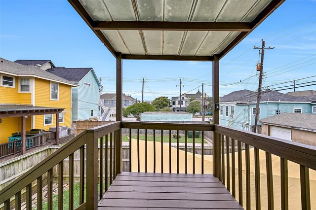 2324 Avenue P Back Up, Galveston, TX 77550