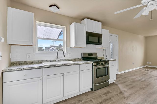 2324 Avenue P Back Up, Galveston, TX 77550