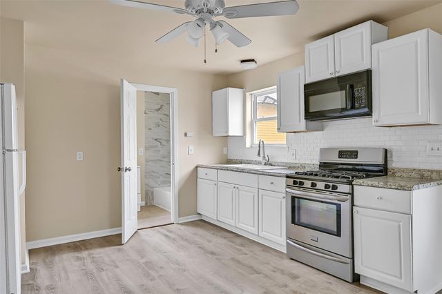 2324 Avenue P Back Up, Galveston, TX 77550