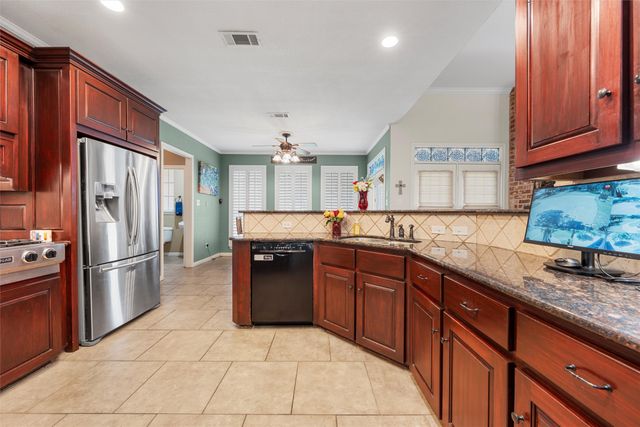 175 Winding Trail, Crawford, TX 76638