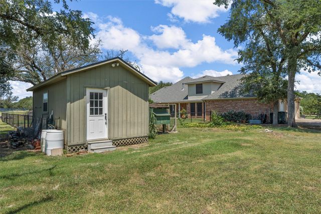 175 Winding Trail, Crawford, TX 76638