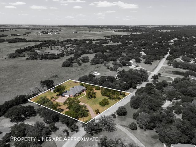 175 Winding Trail, Crawford, TX 76638