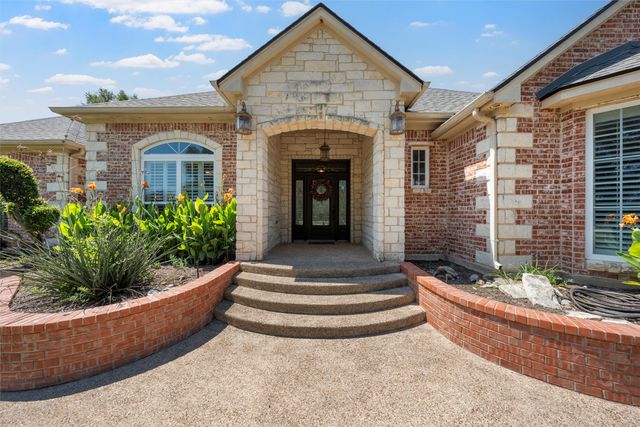 175 Winding Trail, Crawford, TX 76638