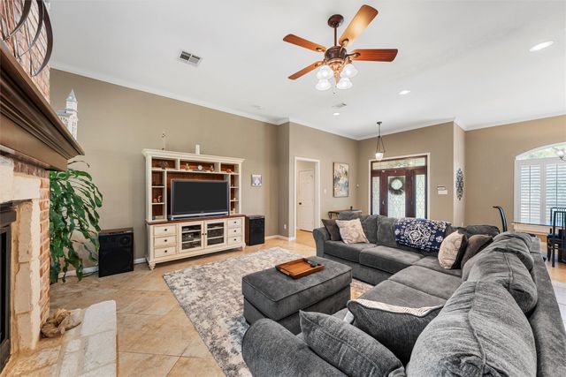 175 Winding Trail, Crawford, TX 76638