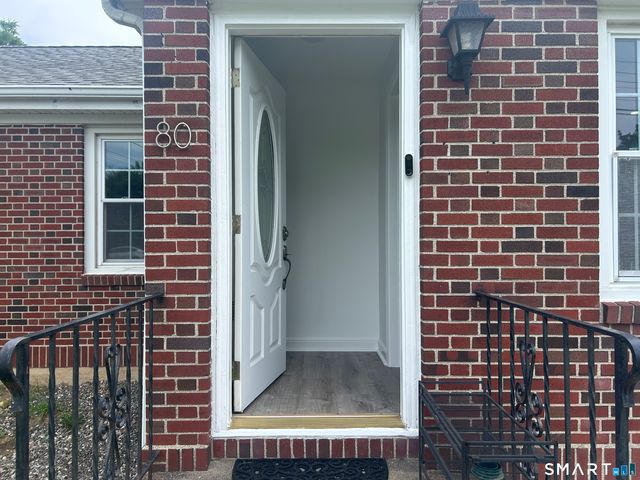 80 Alexander Avenue, Bridgeport, CT 06606