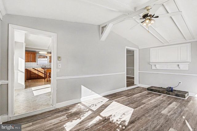 4570 WALTERS HATCHERY RD, Spring Grove, PA 17362