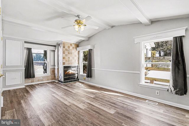 4570 WALTERS HATCHERY RD, Spring Grove, PA 17362