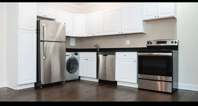 3345 N Marshfield Avenue 209, Chicago, IL 60657