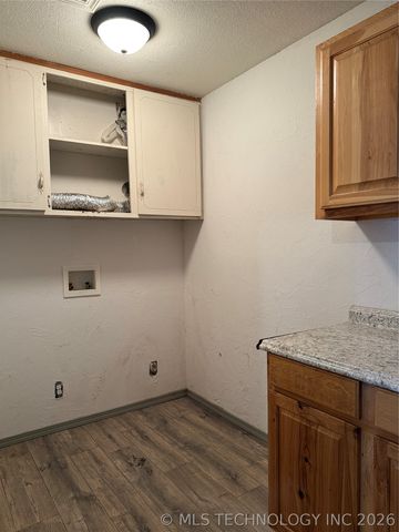 11225 S Oologah Circle, Oologah, OK 74053