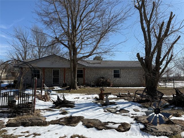 11225 S Oologah Circle, Oologah, OK 74053