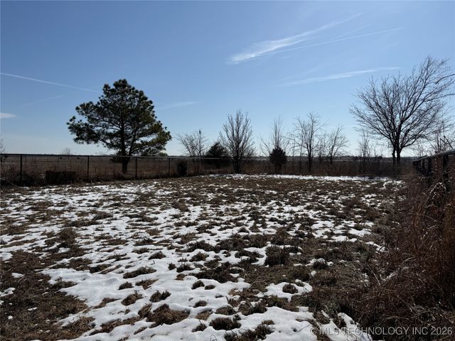 11225 S Oologah Circle, Oologah, OK 74053