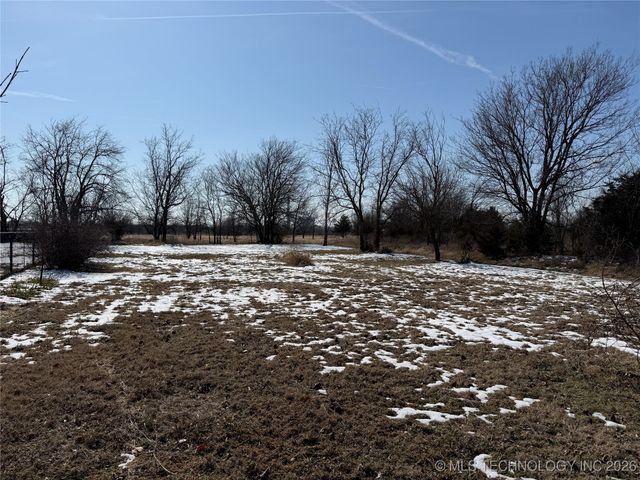 11225 S Oologah Circle, Oologah, OK 74053