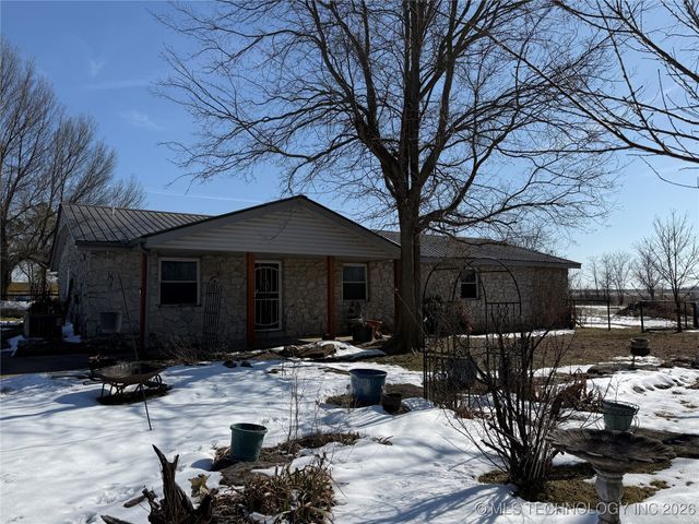 11225 S Oologah Circle, Oologah, OK 74053