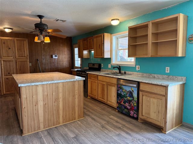 11225 S Oologah Circle, Oologah, OK 74053