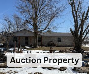 11225 S Oologah Circle, Oologah, OK 74053