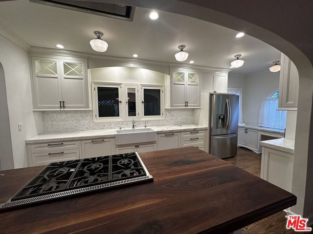 2012 Manning Avenue, Los Angeles, CA 90025