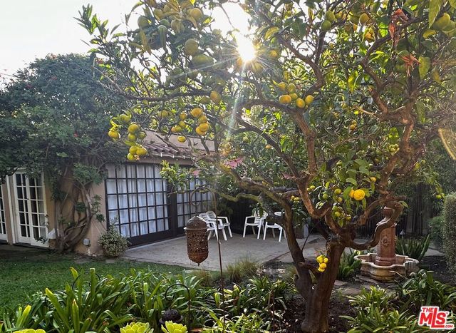 2012 Manning Avenue, Los Angeles, CA 90025