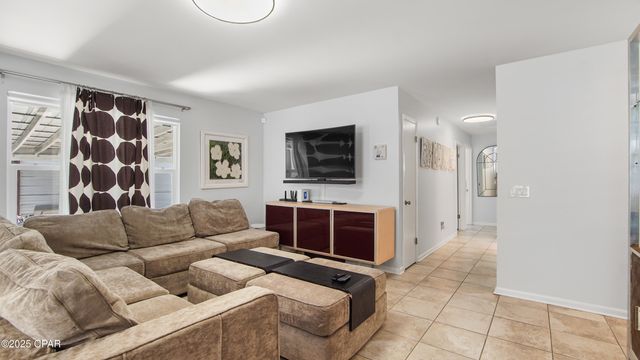 7425 S Lagoon Drive, Panama City, FL 32408