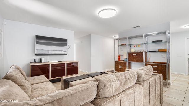 7425 S Lagoon Drive, Panama City, FL 32408