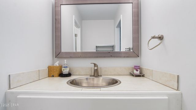 7425 S Lagoon Drive, Panama City, FL 32408