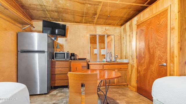 7425 S Lagoon Drive, Panama City, FL 32408