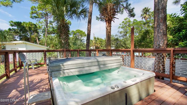 7425 S Lagoon Drive, Panama City, FL 32408