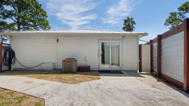 7425 S Lagoon Drive, Panama City, FL 32408