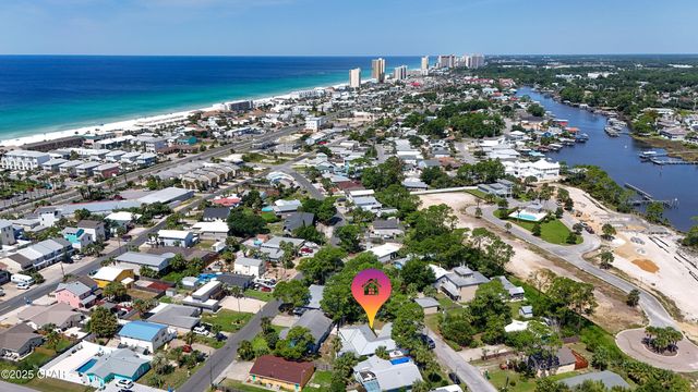 7425 S Lagoon Drive, Panama City, FL 32408