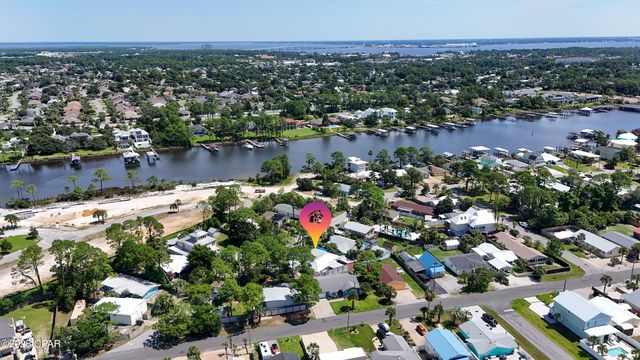 7425 S Lagoon Drive, Panama City, FL 32408