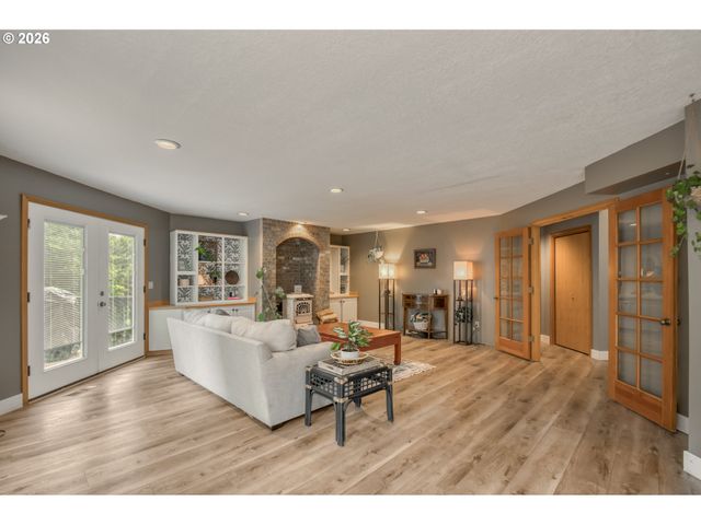 12913 Se 129TH Ct, Happy Valley, OR 97086