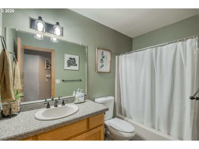 12913 Se 129TH Ct, Happy Valley, OR 97086