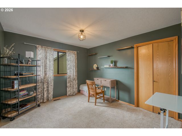 12913 Se 129TH Ct, Happy Valley, OR 97086